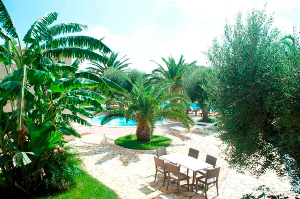 Resort Villa Hermosa Порто Чезарео Екстериор снимка